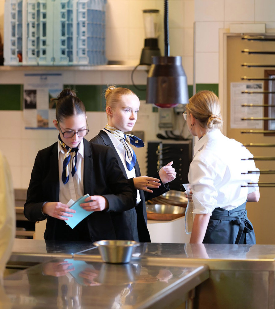 lycee-albert-de-mun-paris-filiere-hotellerie-restauration